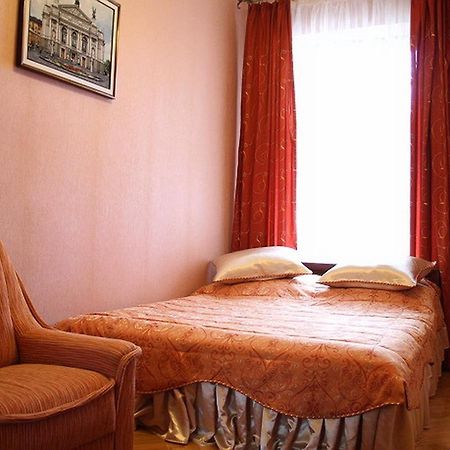 Park Apartment Лвив Екстериор снимка