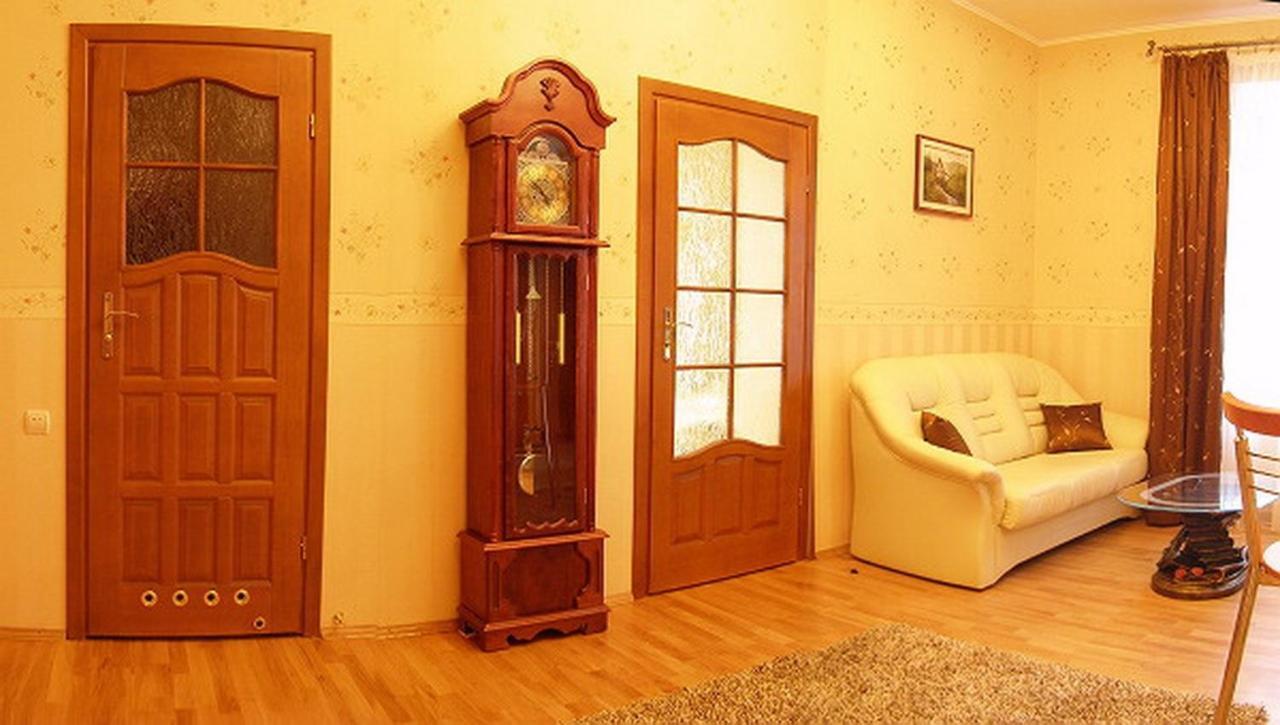 Park Apartment Лвив Екстериор снимка